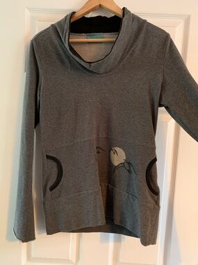 Smoking Lily Gray Pullover with kangaroo pocket and silk screened image